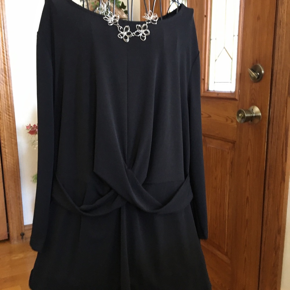 Alfani XL Deep Black Tunic With Twist in Front NWT